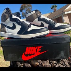 Air Jordan 1 Dark Mocha